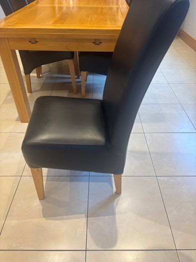 6 Dining Room Chairs