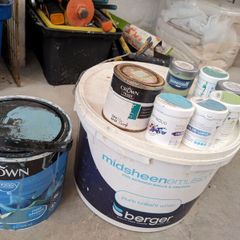 Water-based wall paints, 8 shades blue/green, ideal for mural or creative decoration - price is for the lot