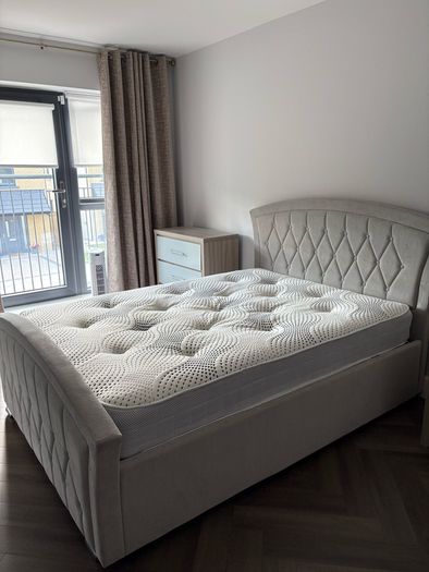 Double ottoman bed