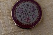 Vintage Stratton Powder Compact