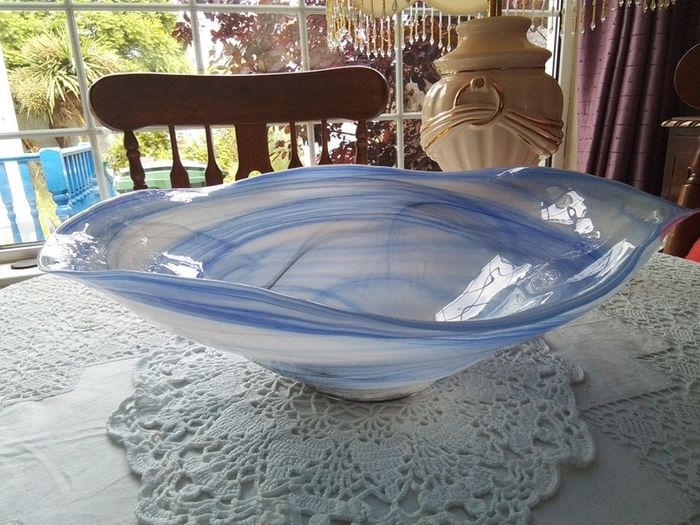 Vintage Murano Style Glass Bowl/ Centrepiece