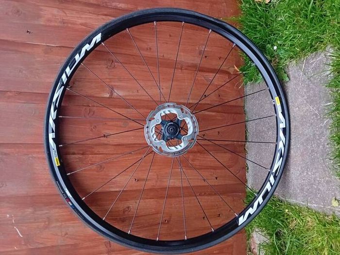 Mavic Wheel Set 700c 28 Qr Disc brake