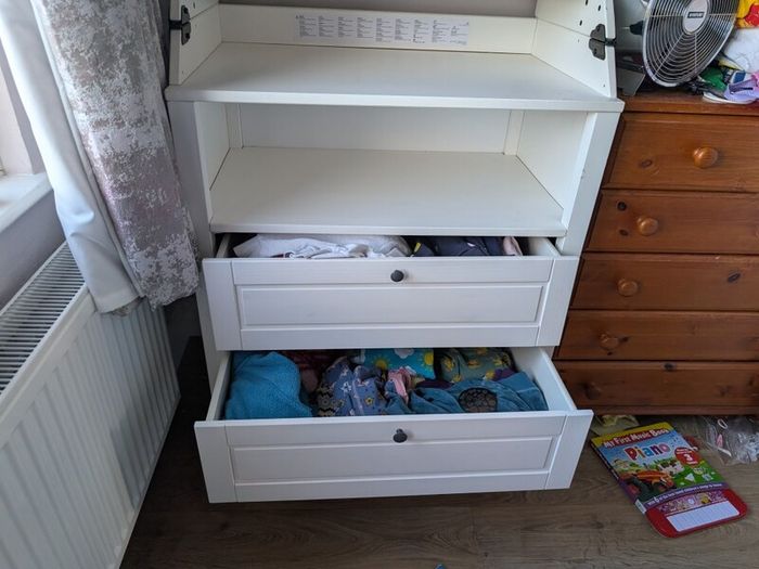 IKEA Sundvik Changing table