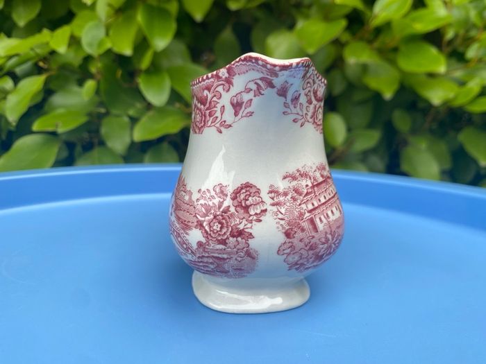 Myott milk jug