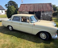 Vintage Mercedes W110  190c