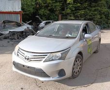 Breaking Toyota avensis 2014 diesel
