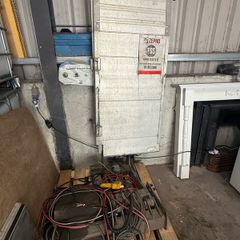 Tail lift van
