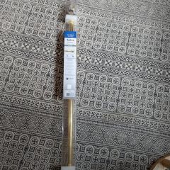 Extendable curtain pole
