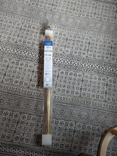 Extendable curtain pole