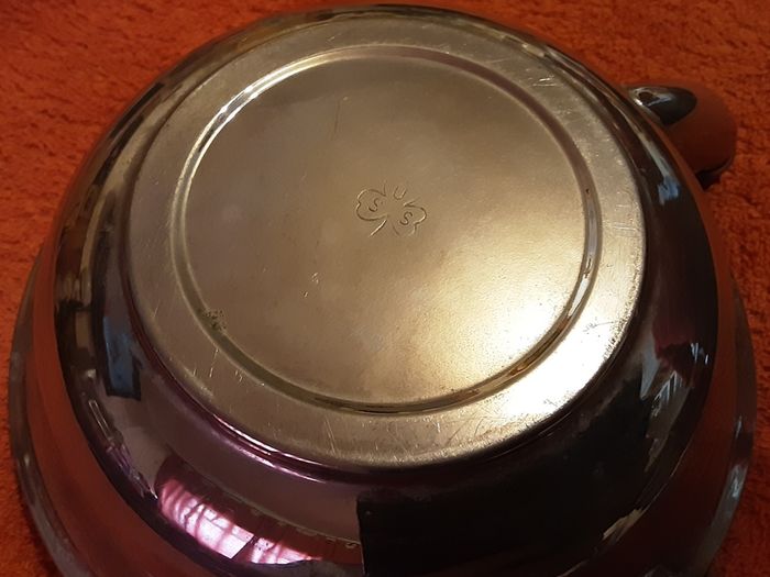 child's vintage keep it warm plate, on offer see ad