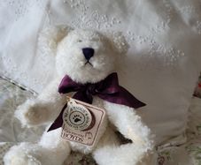 Small collectible "Boyds" teddy bear