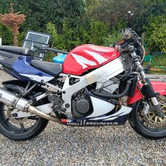 Honda Fireblade 2000