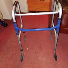 2 Wheel walking frame