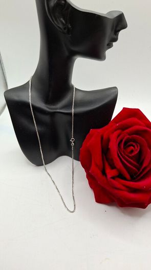 18 ct white gold necklace