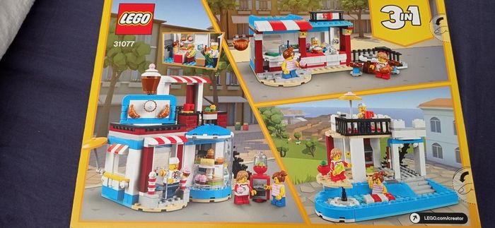 Lego Creator 3 in 1.  31077