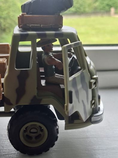 Schleich Expedition Truck with Driver and 2 Trailers