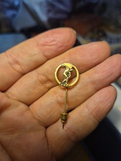 Vintage Sport Pin Badge Athletics Discus Throw
