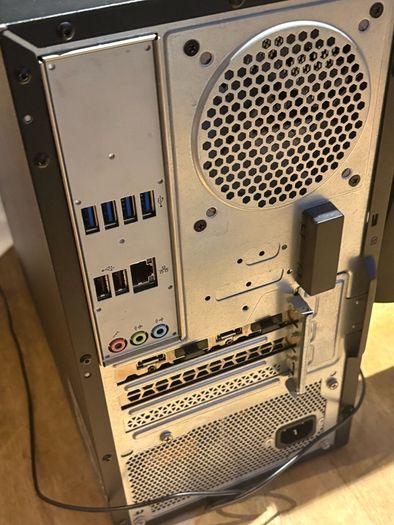 Gaming PC+ Monitor Package