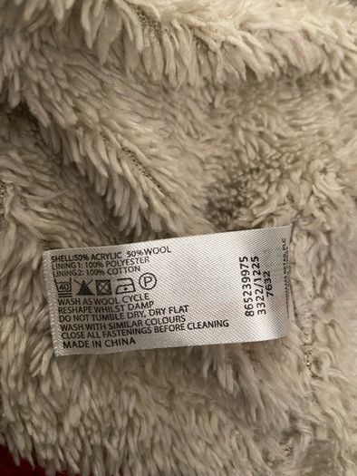 wool jumper hoodie full zip jacket and hat 4-5 y Junior J