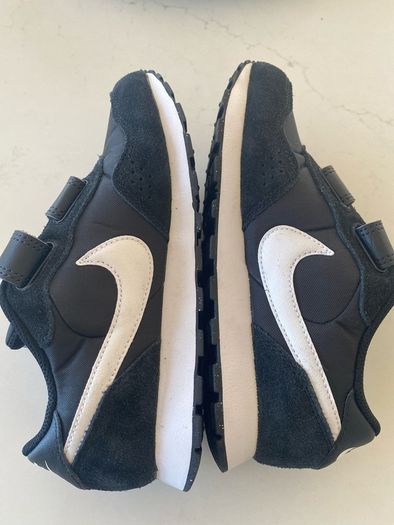 Brand new Nike runners for girls