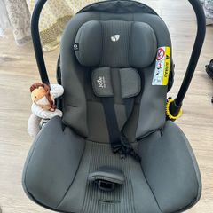 Joie Signature Car seat & 360 spin base