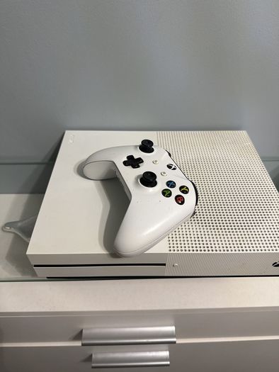 X-box One S