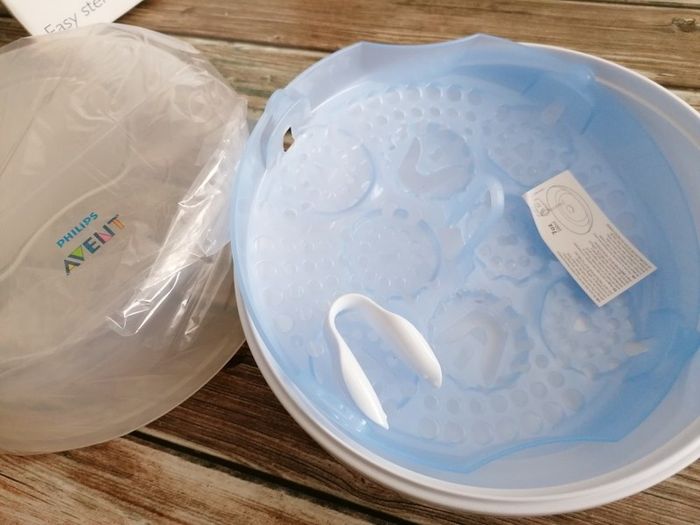 Brand new Philips Avent Microwave Steam Sterliser