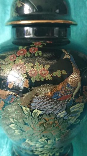 collectable/ jar