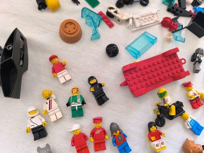 Vintage 80s Lego Bundle