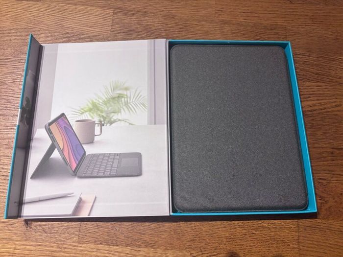 IPad Air keyboard case - Logitech Folio Touch