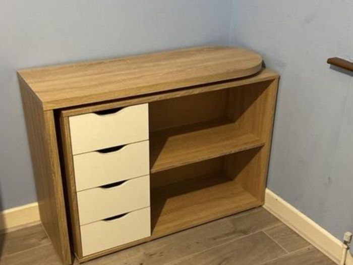 Swivel Desk