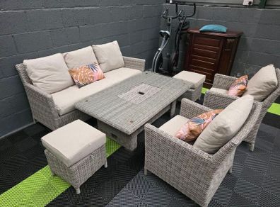 Hamilton Rattan six piece dining set with ice bucket rising table