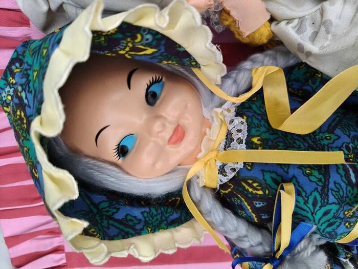 2 x Vintage Dolls