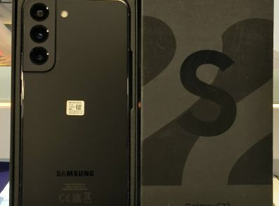 Samsung Galaxy S22 128GB/ 8GB RAM Dual Sim Unlocked Black (New)