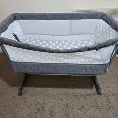 Babylo bedside