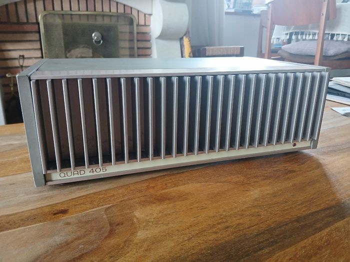 QUAD 405 Vintage Stereo Power amplifier 1976 100 Watts England first batch low serial