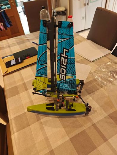 lego technic Catamaran