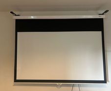 Optoma projector screen & 2 brackets