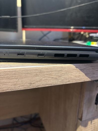 MSI Prestige 14 AI Evo 14" Laptop