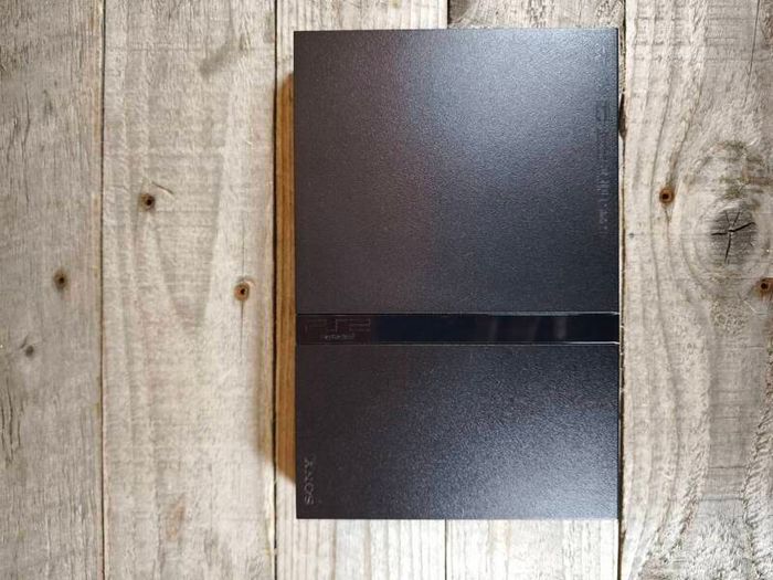 playstation 2 slim scph-70003 in original box with manuals
