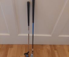 Right handed pitch and putt set