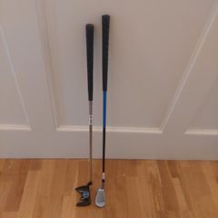 Right handed pitch and putt set