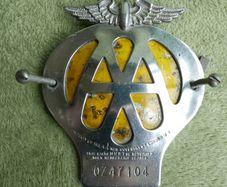 Vintage AA Car Badge No 0Z47104