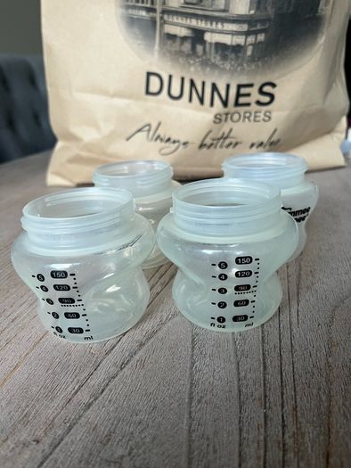Steriliser, bottle heater, and bottles