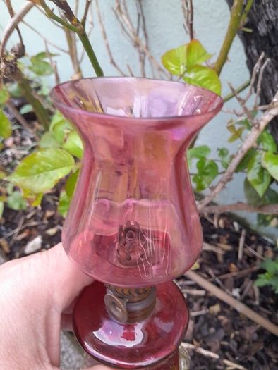 19ct  crambery oil lamp