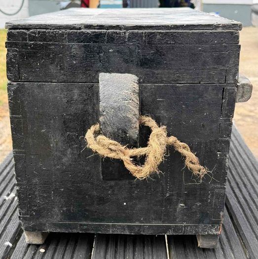 small vintage wooden tool chest ( 2 )