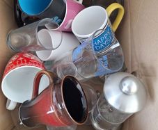 FREE Box of Kitchen Items