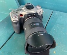 Hasselblad HV Camera & Zeiss 24/70 Lens