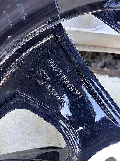 Genuine Volvo XC90 R Design 20" Alloy Wheels