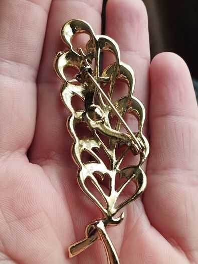 Vintage Brooch with Green Rhinestones.